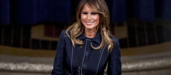 First lady Melania Trump smiles during a speech at the Justice Department's National Opioid Summit at the Department of Justice, Friday, March 6, 2020, in Washington - Sputnik Afrique