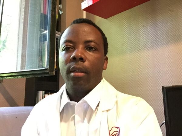 Artémisia et vieilles recettes: Madagascar a ouvert la chasse contre le Covid-19 Artémisia et vieilles recettes: Madagascar a ouvert la chasse contre le Covid-19 - Sputnik Afrique