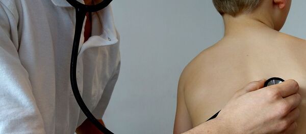 Un enfant malade, image d'illustration Un enfant malade, image d'illustration - Sputnik Afrique