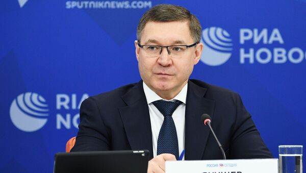 Ministre russe de la Construction et du Logement Vladimir Iakouchev  - Sputnik Afrique