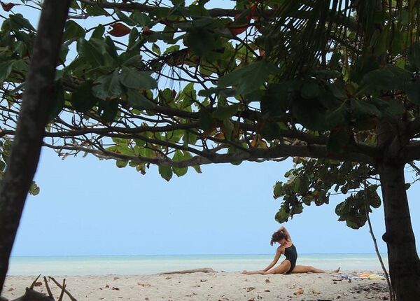 Bloquée par le Covid-19 sur une plage paradisiaque, elle raconte son confinement - photos Bloquée par le Covid-19 sur une plage paradisiaque, elle raconte son confinement - photos - Sputnik Afrique