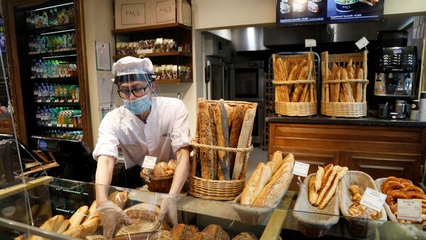 Une boulangerie à Paris, le 5 mai 2020 - Sputnik Afrique