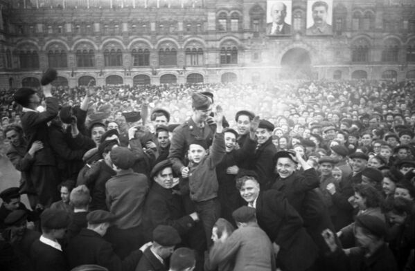 Jour de la Victoire: comment Moscou a célébré le 9 mai 1945 - Sputnik Afrique