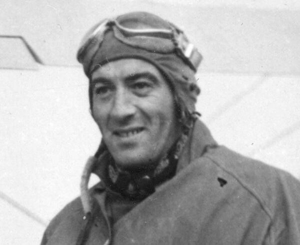 Les pilotes français du régiment Normandie-Niémen en URSS racontés par leurs enfants - EXCLUSIF - Sputnik Afrique