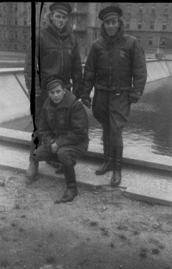 Les pilotes français du régiment Normandie-Niémen en URSS racontés par leurs enfants - EXCLUSIF - Sputnik Afrique