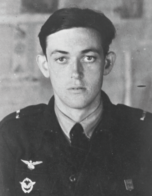 Les pilotes français du régiment Normandie-Niémen en URSS racontés par leurs enfants - EXCLUSIF - Sputnik Afrique