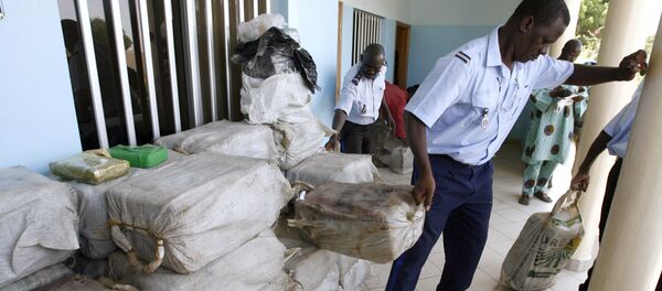 Une saisie de drogue par la police sénégalaise - Sputnik Afrique