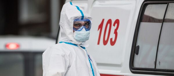 Un soignant de l'hôpital moscovite de Kommunarka  - Sputnik Afrique