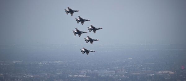 La patrouille acrobatique Thunderbirds de l’US Air Force - Sputnik Afrique