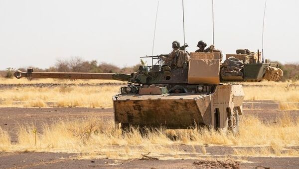 Char AMX10 au Mali - Sputnik Afrique