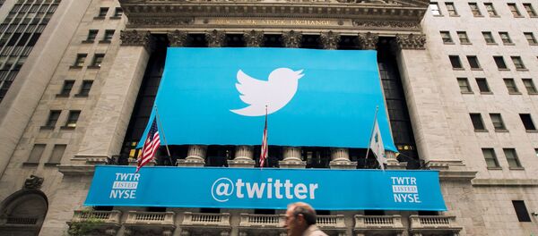 Le logo Twitter sur le New York Stock Exchange - Sputnik Afrique