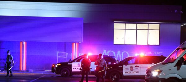 Police à Minneapolis le 28 mai 2020 - Sputnik Afrique