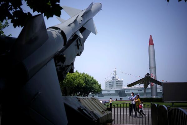 Parc à thème militaire de Shanghai

 - Sputnik Afrique