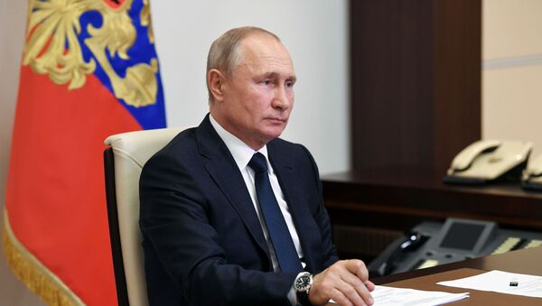 Vladimir Poutine lors d'une réunion organisée en visioconférence le 1er juin 2020 - Sputnik Afrique