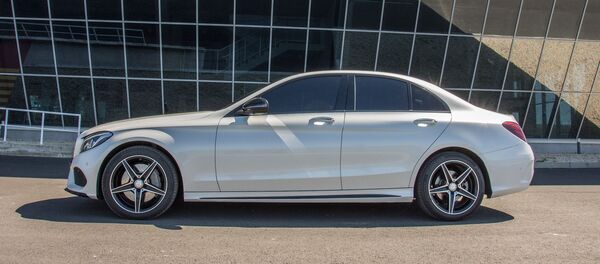 Une Mercedes - Sputnik Afrique