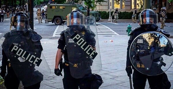 Des policiers à Washington  - Sputnik Afrique