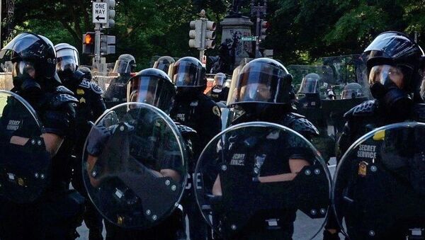 US Riot Police in Washington During Floyd Protests - Sputnik Afrique