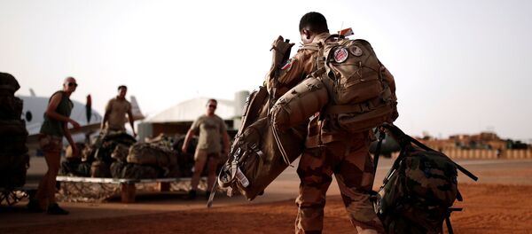 Un militaire français à Mali - Sputnik Afrique