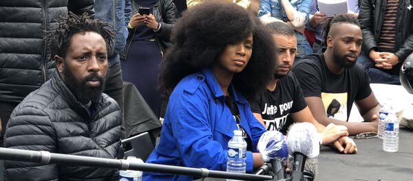 Assa Traoré lors d'une conférence de presse, 9 juin 2020 - Sputnik Afrique