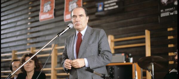 François Mitterrand tenant une réunion publique (Strasbourg, 1er mai 1979). - Sputnik Afrique
