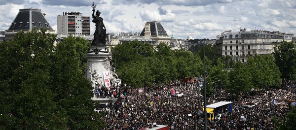 Nouvelle mobilisation contre le racisme et les violences policières à Paris, le 13 juin - Sputnik Afrique