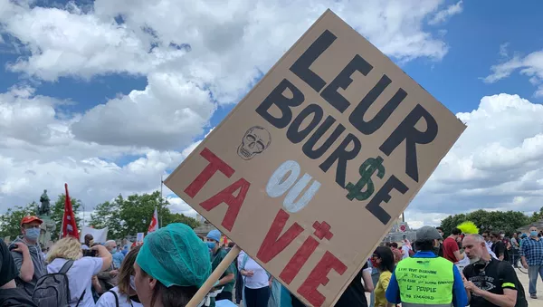 Grande manifestation des soignants après la crise du Covid-19 à Paris, 16 juin 2020 - Sputnik Afrique