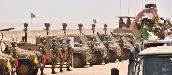 Exercices à tirs réels Bouclier 2020 à Oran Exercices à tirs réels Bouclier 2020 à Oran - Sputnik Afrique