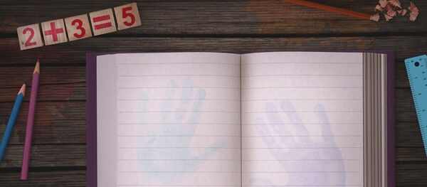 Un cahier - Sputnik Afrique