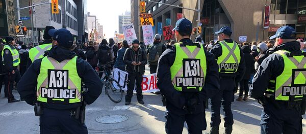 Manifestation à Ottawa (Canada) contre la construction d'un gazoduc en territoires autochtones, février 2020 (image d'illustration) - Sputnik Afrique