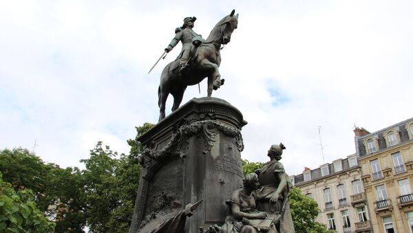 La statue équestre de Louis Faidherbe à Lille - Sputnik Afrique