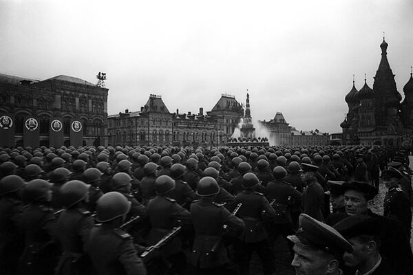 Le défilé de la Victoire sur la place Rouge, 24 juin 1945. - Sputnik Afrique