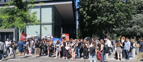 Plan social chez BFM/RMC, 1/3 des salariés visés: les grévistes dénoncent une «injustice» - Sputnik Afrique