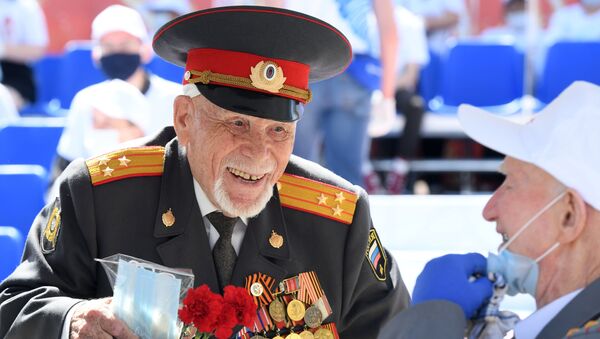 Un vétéran lors de la parade militaire dédiée au 75e anniversaire de la Victoire sur le nazisme à Moscou (image d'illustration) - Sputnik Afrique