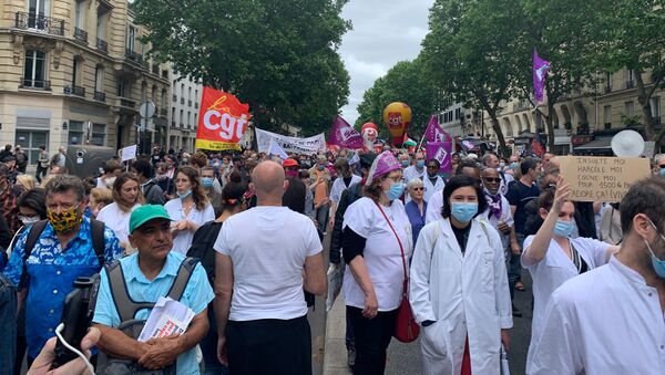 Le personnel soignant se mobilise pour une nouvelle manifestation à Paris, le 30 juin 2020 - Sputnik Afrique