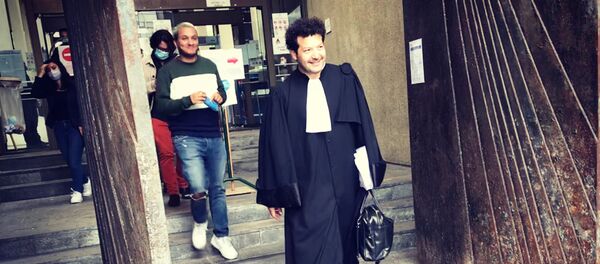 Taha Bouhafs et son avocat, Me Arié Alimi - Sputnik Afrique