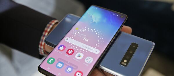 Des smartphones Samsung Galaxy S10  - Sputnik Afrique