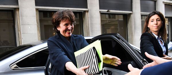 Newly appointed French minister of Culture Roselyne Bachelot reacts as she arrives for the handover ceremony at the French Culture ministry in Paris on July 6, 2020 following the French cabinet reshuffle. (Photo by Alain JOCARD / AFP) - Sputnik Afrique