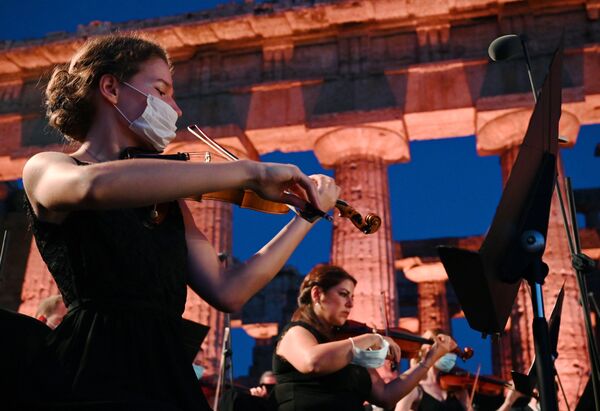 Concert de l’amitié italo-syrienne dans les ruines de Paestum

 - Sputnik Afrique
