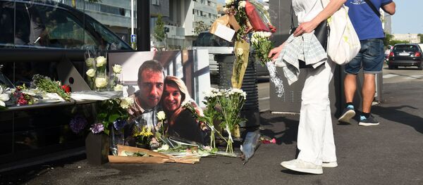 Hommage au chauffeur agressé à Bayonne - Sputnik Afrique