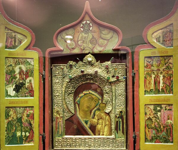 Religion: la Russie fête l'icône de la Vierge de Kazan - Sputnik Afrique