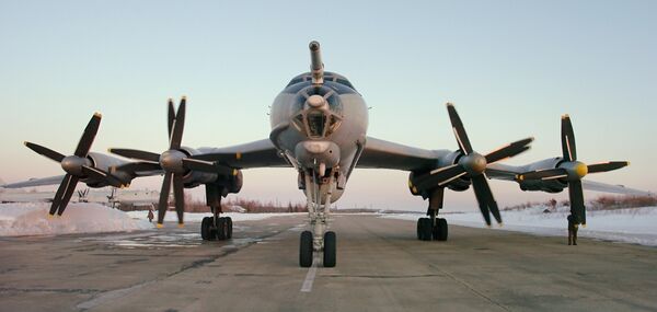 Crash d'un Tu-142 en Russie: fragments de corps retrouvés - Sputnik Afrique