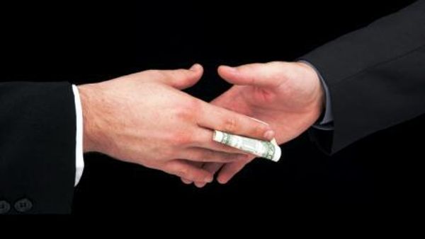 La Russie lutte contre la corruption pour la frime La Russie lutte contre la corruption pour la frime - Sputnik Afrique