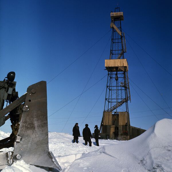 Pétrole: remise en exploitation des puits gelés en raison de la crise (Gazprom) - Sputnik Afrique