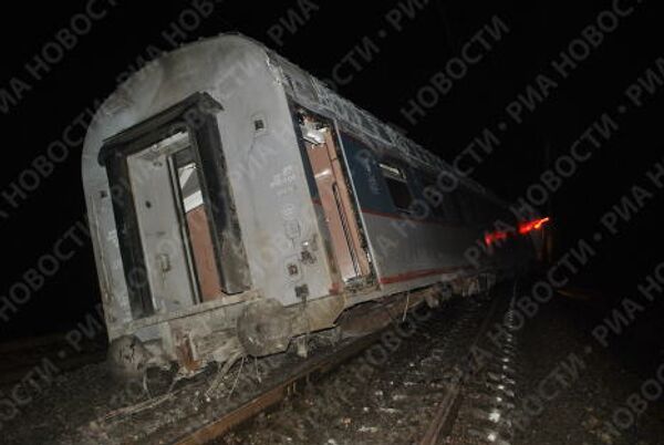 Déraillement du Nevski Express.  Les photos quelques minutes après l'accident - Sputnik Afrique