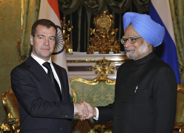 Dmitri Medvedev, Manmohan Singh - Sputnik Afrique