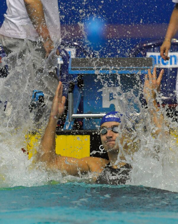 Donets apporte la première médaille d'or à la Russie aux championnats d'Europe de natation en petit bassin - Sputnik Afrique