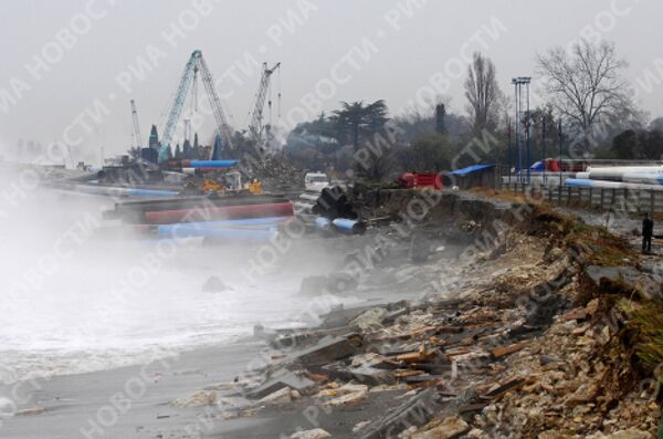 Une violente tempête dévaste le port de Sotchi  - Sputnik Afrique