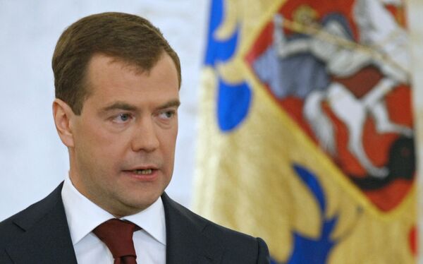 L'opposition hors-système doit respecter la loi (Medvedev)  - Sputnik Afrique