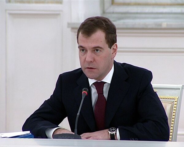 Medvedev limoge un haut responsable de l'application des peines - Sputnik Afrique