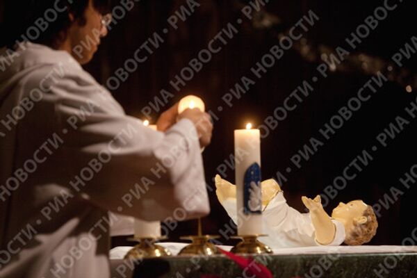 Messe de Noël dans la cathédrale de l'Immaculée Conception de Moscou   - Sputnik Afrique
